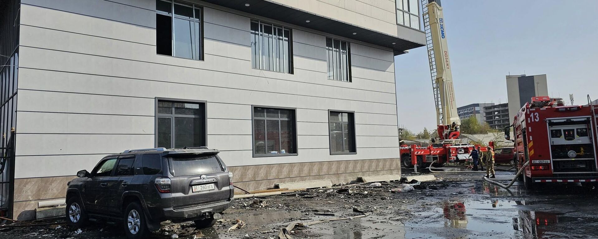 Оштогу көп кабат тамдан чыккан орт өчүрүлдү - Sputnik Кыргызстан, 1920, 19.10.2025