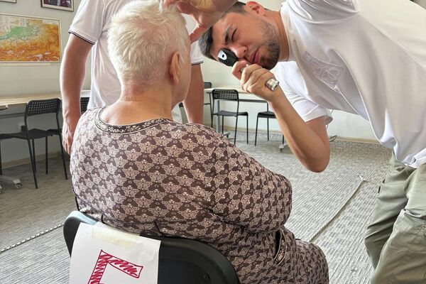 Ош, Жалал-Абад жана Баткен облустарында көз оорусуна тушуккан тургундардын илдетинин себептери аныкталып, офтальмологиялык кызматтардын жеткиликтүүлүгү жана сапаты бааланат - Sputnik Кыргызстан