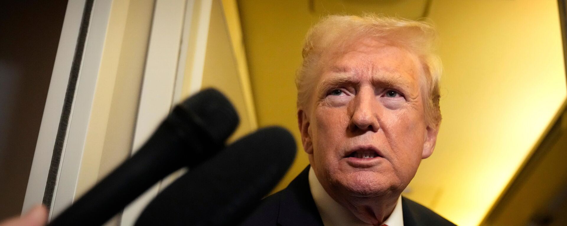 Президент США Дональд Трамп - Sputnik Кыргызстан, 1920, 21.10.2025