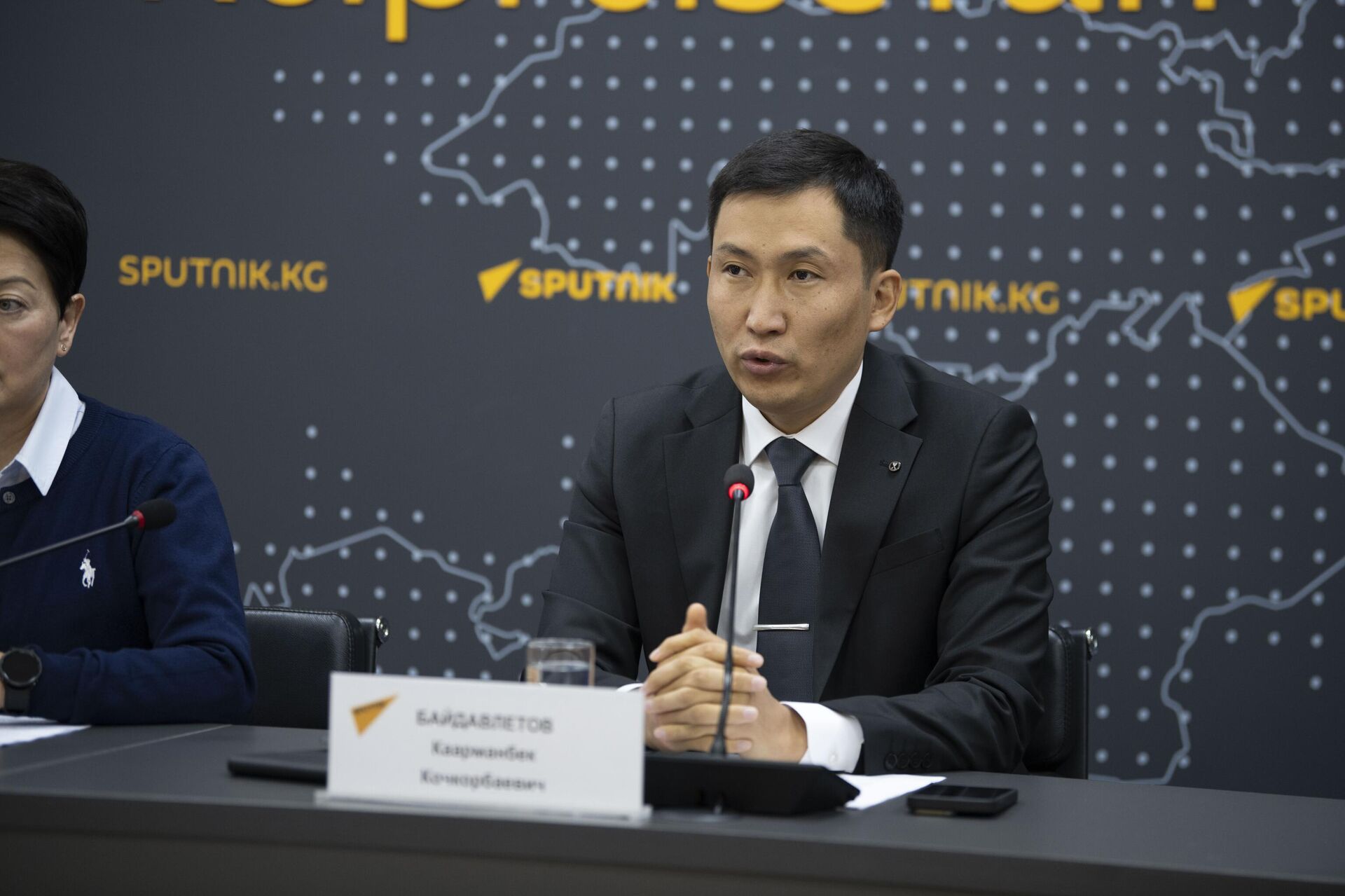 Заместитель министра здравоохранения Каарманбек Байдавлетов - Sputnik Кыргызстан, 1920, 21.10.2025