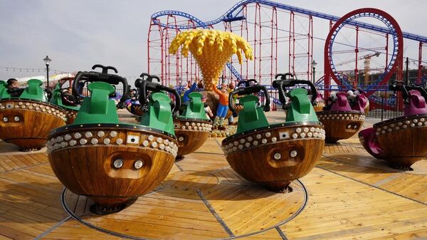 Школьники Чуйской области в парке Евразия - Sputnik Кыргызстан