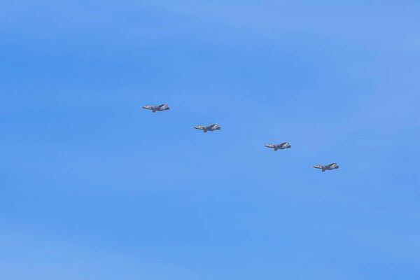 Машыгуунун соңунда өзгөчөлөнгөн аскер кызматкерлери сыйланды - Sputnik Кыргызстан