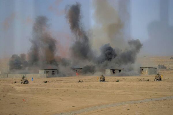 Снеруочкамен порно көру