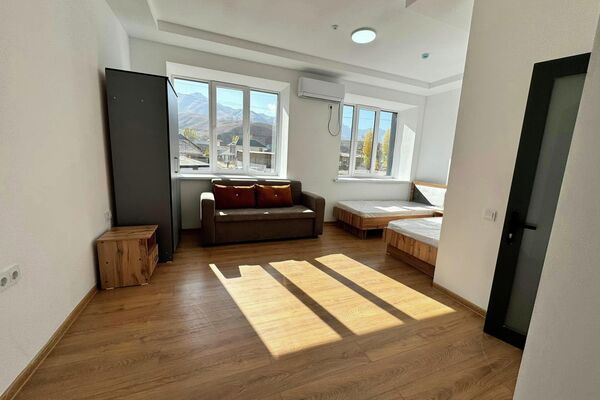 На втором этаже расположены комнаты отдыха для водителей дальних рейсов - Sputnik Кыргызстан