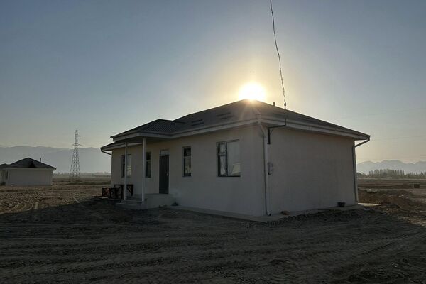 Жаңыдан салынган турак үйлөрдө керектүү болгон бардык шарт каралган - Sputnik Кыргызстан