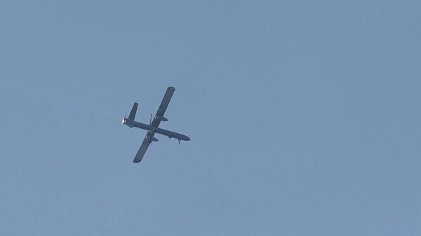 Израильский беспилотник пролетает над Бейрутом, Ливан - Sputnik Кыргызстан