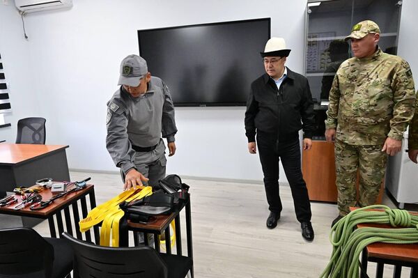 Президент КР Садыр Жапаров открыл учебно-тренировочный центр подразделения &quot;Альфа&quot; ГКНБ - Sputnik Кыргызстан