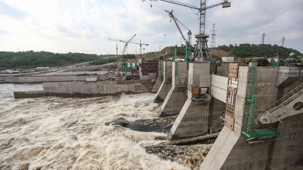Строительство гидроэлектростанции. Архивное фото - Sputnik Кыргызстан