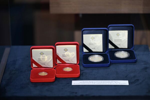 Мына бүгүн Улуттук банк эл аралык жогорку стандарттарга жооп берген, миң тоннага чейинки алтынды сактай ала турган эң чоң кампага ээ болууда - Sputnik Кыргызстан