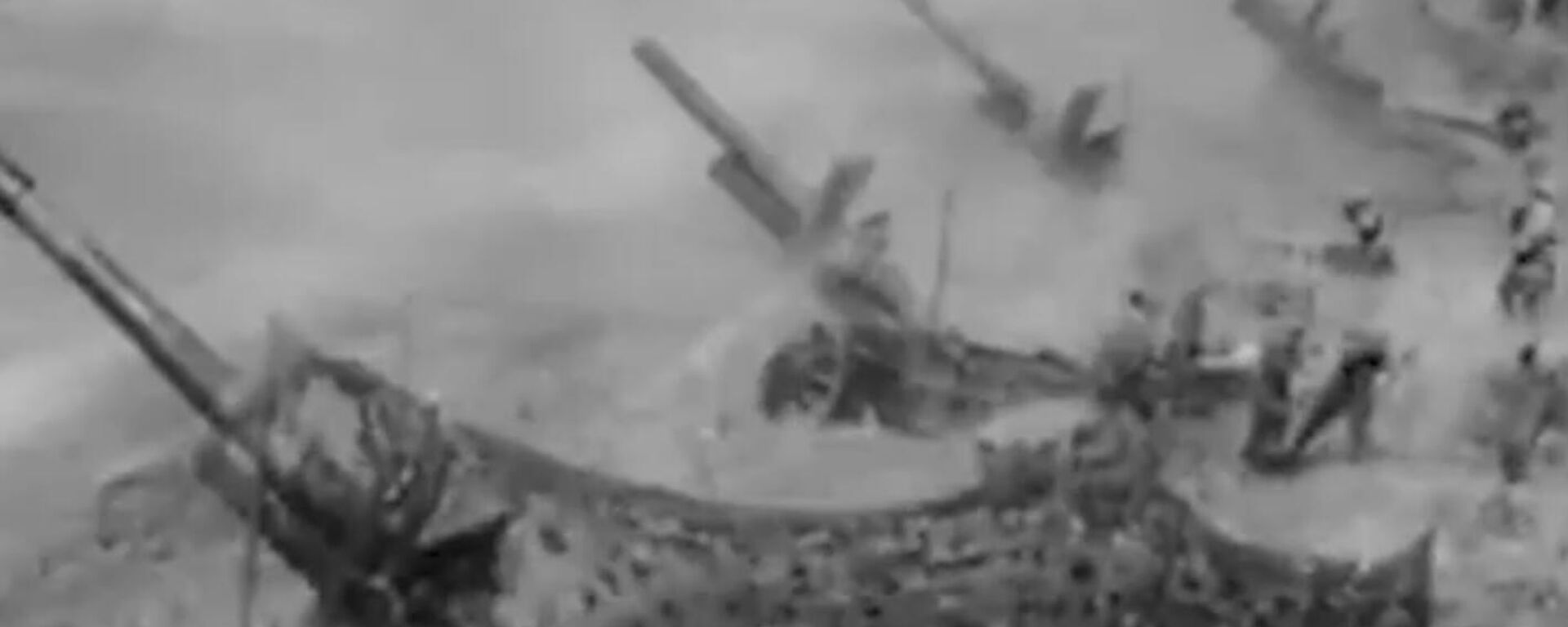 Советтик жоокерлер Украинаны каармандык менен куткарган. Видео - Sputnik Кыргызстан, 1920, 28.10.2025