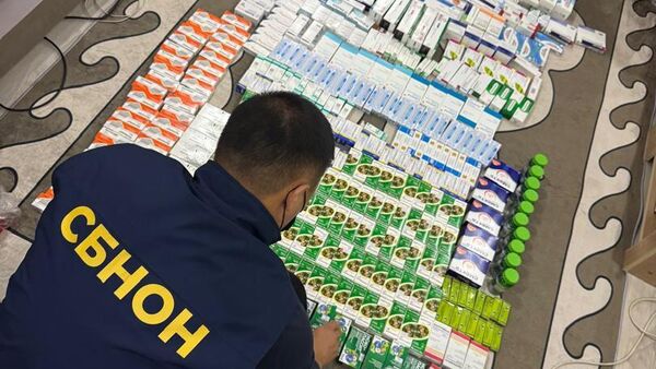 Пресечение незаконной продажи психотропных препаратов в Бишкеке - Sputnik Кыргызстан