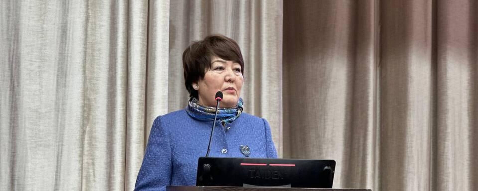 Министр просвещения КР Догдуркуль Кендирбаева на III Форуме руководителей школ - Sputnik Кыргызстан, 1920, 29.10.2025