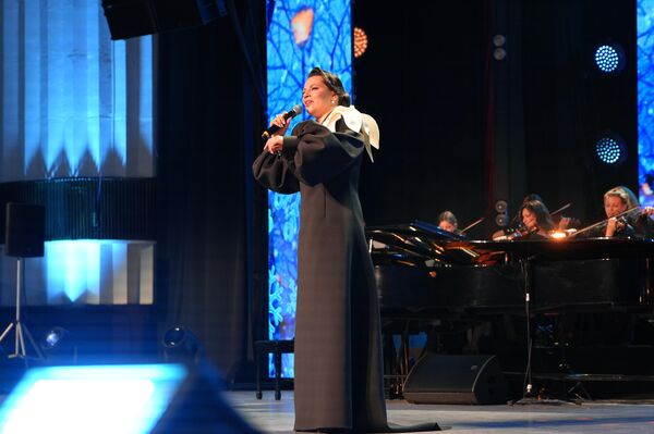 Министр культуры, информации и молодежной политики КР Мирбек Мамбеталиев подчеркнул, что культурное взаимодействие Кыргызстана с Россией является &quot;живой связью сердец, основанной на духовных ценностях, общих исторических корнях и взаимном уважении&quot; - Sputnik Кыргызстан