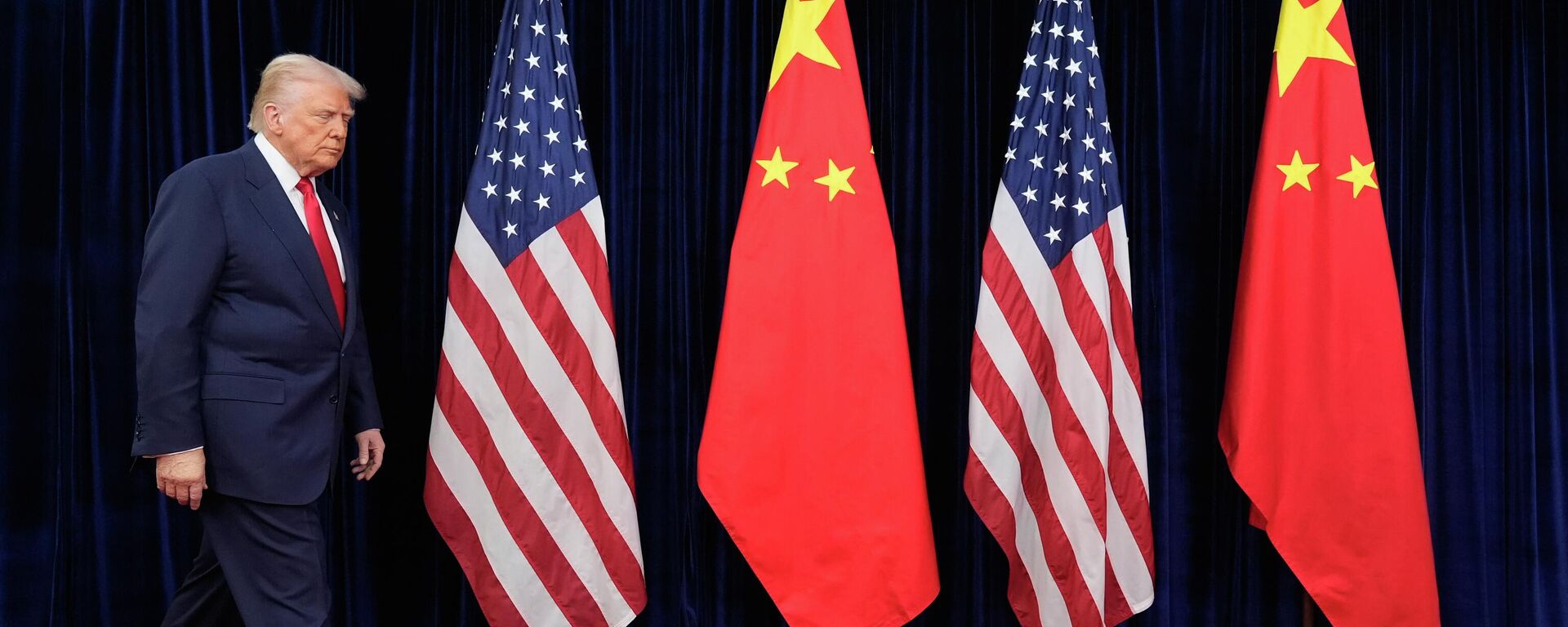 Встреча президентов США и КНР в Южной Корее - Sputnik Кыргызстан, 1920, 30.10.2025