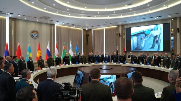 Манаста КМШ чек арачыларынын 91-жыйыны өттү. Видео - Sputnik Кыргызстан