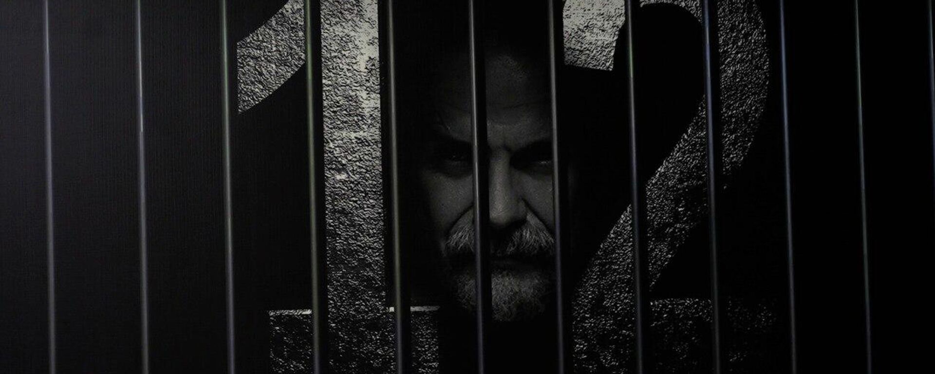 Бишкекте Михалковдун “12” спектакли коюлуп, өзү да ойноду - Sputnik Кыргызстан, 1920, 30.10.2025