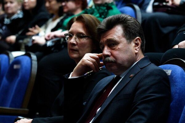 Спектакль поставил театр Михалкова &quot;Мастерская &quot;12&quot; - Sputnik Кыргызстан