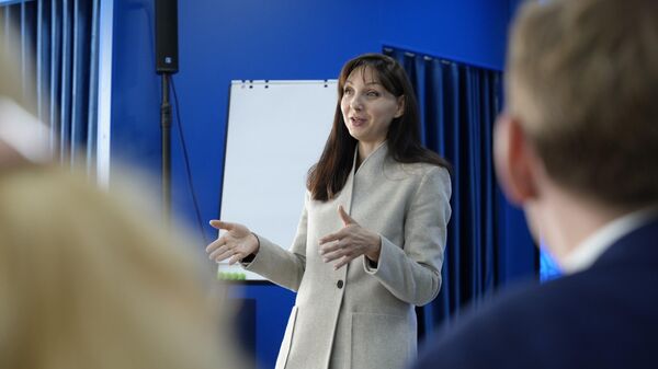 Билим берүү программалары департаментинин жетекчиси Екатерина Дынник - Sputnik Кыргызстан