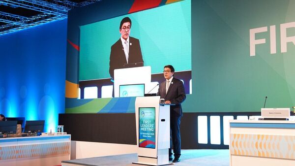 Зампредседателя кабмина Эдиль Байсалов на Первой встрече лидеров Глобального альянса по борьбе с голодом и бедностью, состоявшейся в рамках Второго Всемирного саммита по соцразвитию в Дохе  - Sputnik Кыргызстан