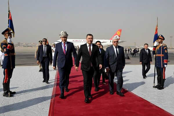 Садыр Жапаров бүгүн, 4-ноябрда, Египетке расмий сапар менен барды - Sputnik Кыргызстан