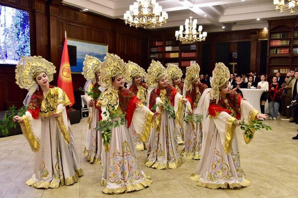 Концертная программа по случаю Дня народного единства - Sputnik Кыргызстан