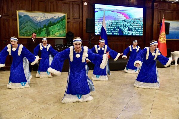 Концертная программа по случаю Дня народного единства - Sputnik Кыргызстан