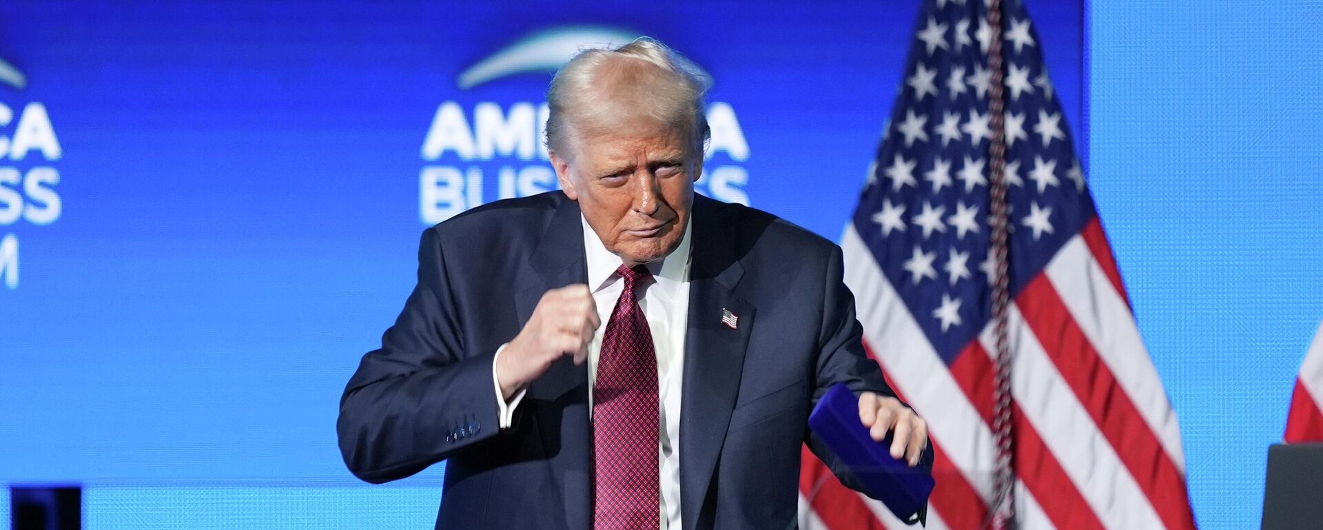 Президент США Дональд Трамп Президент США Дональд Трамп - Sputnik Кыргызстан, 1920, 14.04.2026