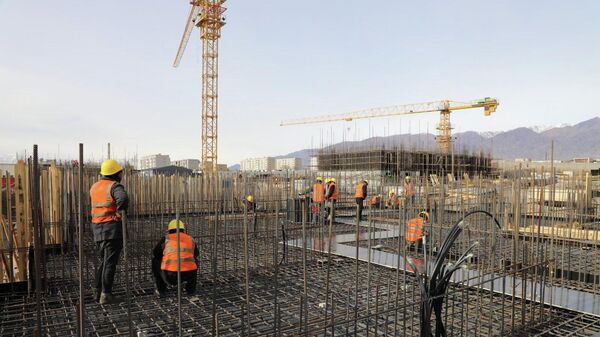 Строительство двух крупных жилых комплексов в Балыкчи - Sputnik Кыргызстан
