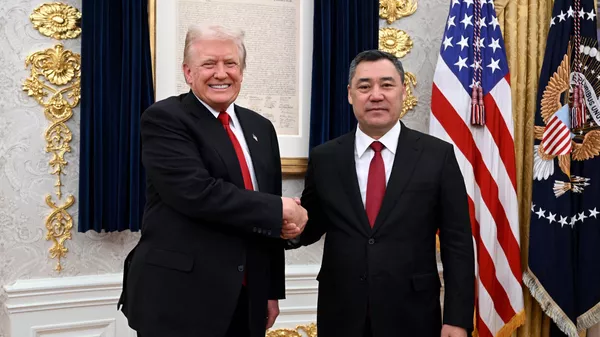 Садыр Жапаров Вашингтондо Дональд Трамп менен жолукту - Sputnik Кыргызстан