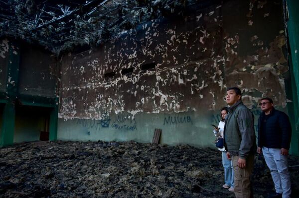 Бишкек мэриясы жакында эле чатырынан өрт чыгып, күйүп кеткен &quot;Чатыр-Көл&quot; кинотеатрынын ордуна маданий борбор салууну көздөп жатканын муниципалитеттин маалымат кызматы билдирди - Sputnik Кыргызстан