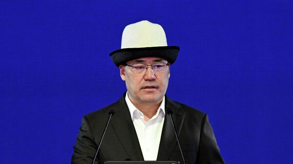 Президент Садыр Жапаров на церемонии открытия объекта в рамках молодежного форума Кыялымдагы Кыргызстан - Sputnik Кыргызстан