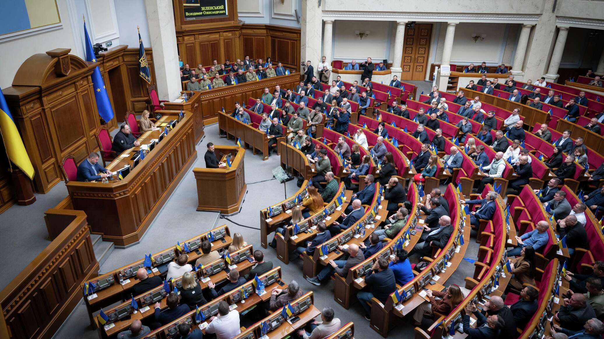 Верховная рада готовится к смене правительства в четверг