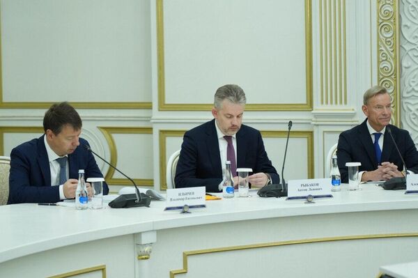 В рамках заседания планируется обсудить широкий спектр актуальных вопросов двустороннего сотрудничества - Sputnik Кыргызстан