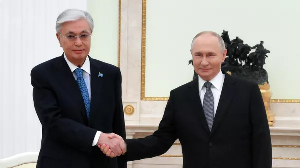 Владимир Путин провел переговоры с с Касым-Жомартом Токаевым - Sputnik Кыргызстан