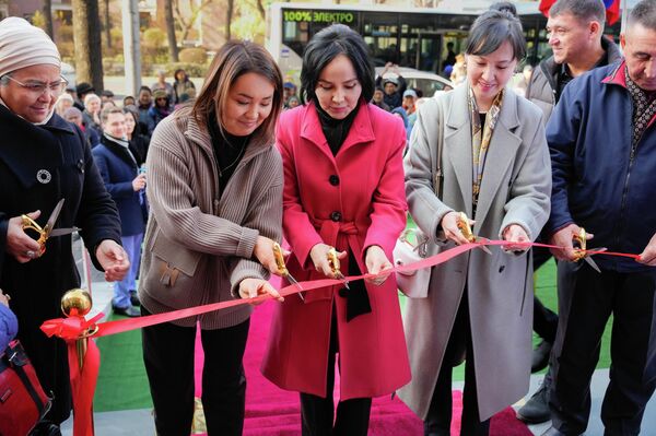 Борбор калаада &quot;Евразия&quot; социалдык дүкөндөрүнүн төртүнчүсү ачылды - Sputnik Кыргызстан
