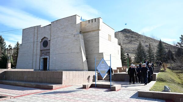 Церемония закладки капсулы под реконструкцию национального комплекса Манас Ордо  - Sputnik Кыргызстан