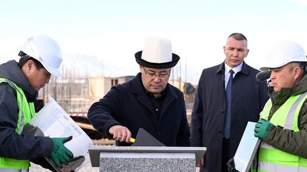 Церемония закладки капсулы под строительство центра Баластан в Таласе - Sputnik Кыргызстан
