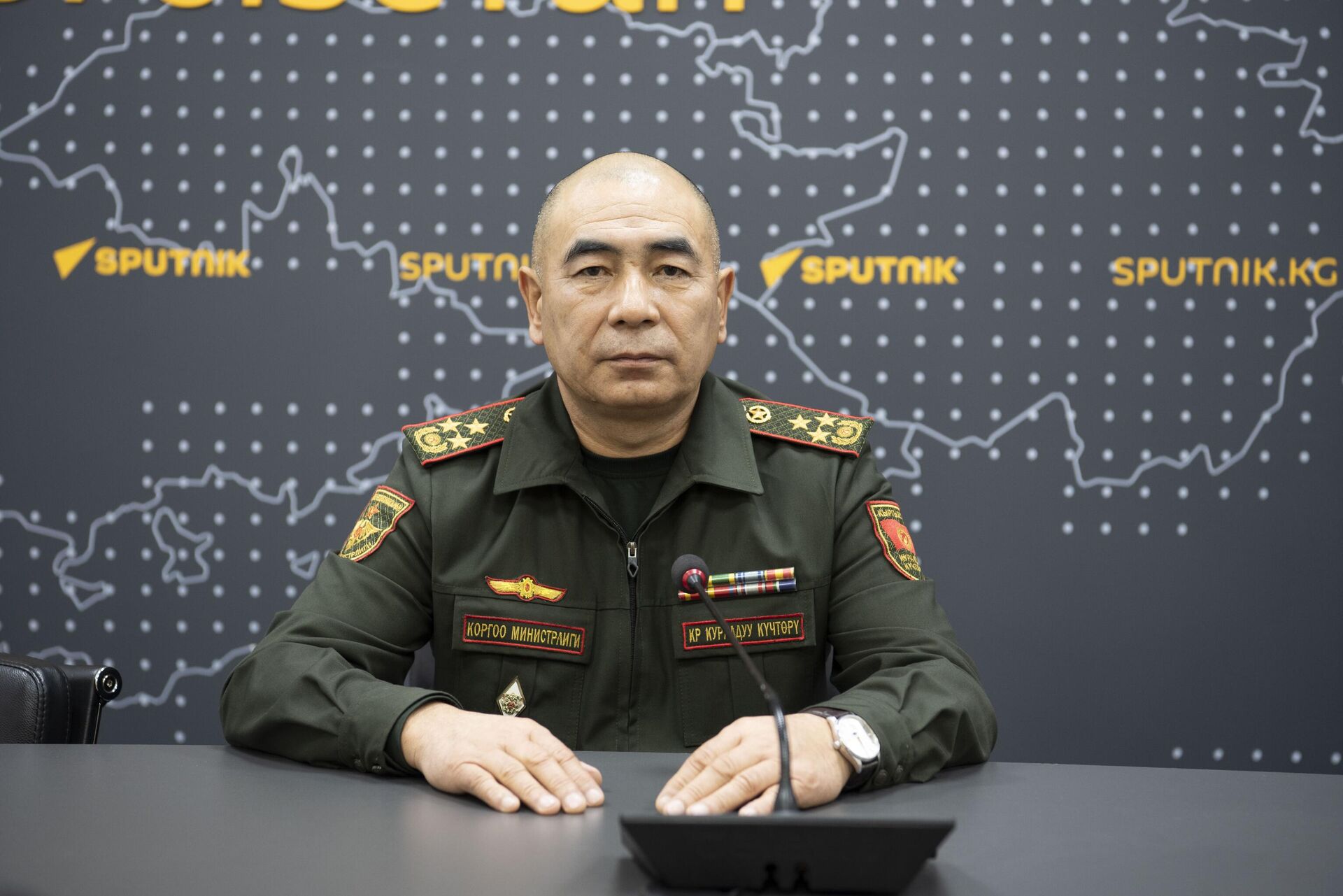 Начальник Генштаба ВС КР Тариэль Отонбаев - Sputnik Кыргызстан, 1920, 14.11.2025