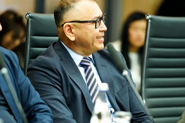 С нового сезона победитель Первой лиги будет получать прямую путевку в Высшую лигу, а команда, занявшая последнее (16-е), место, вылетит в Первую лигу - Sputnik Кыргызстан