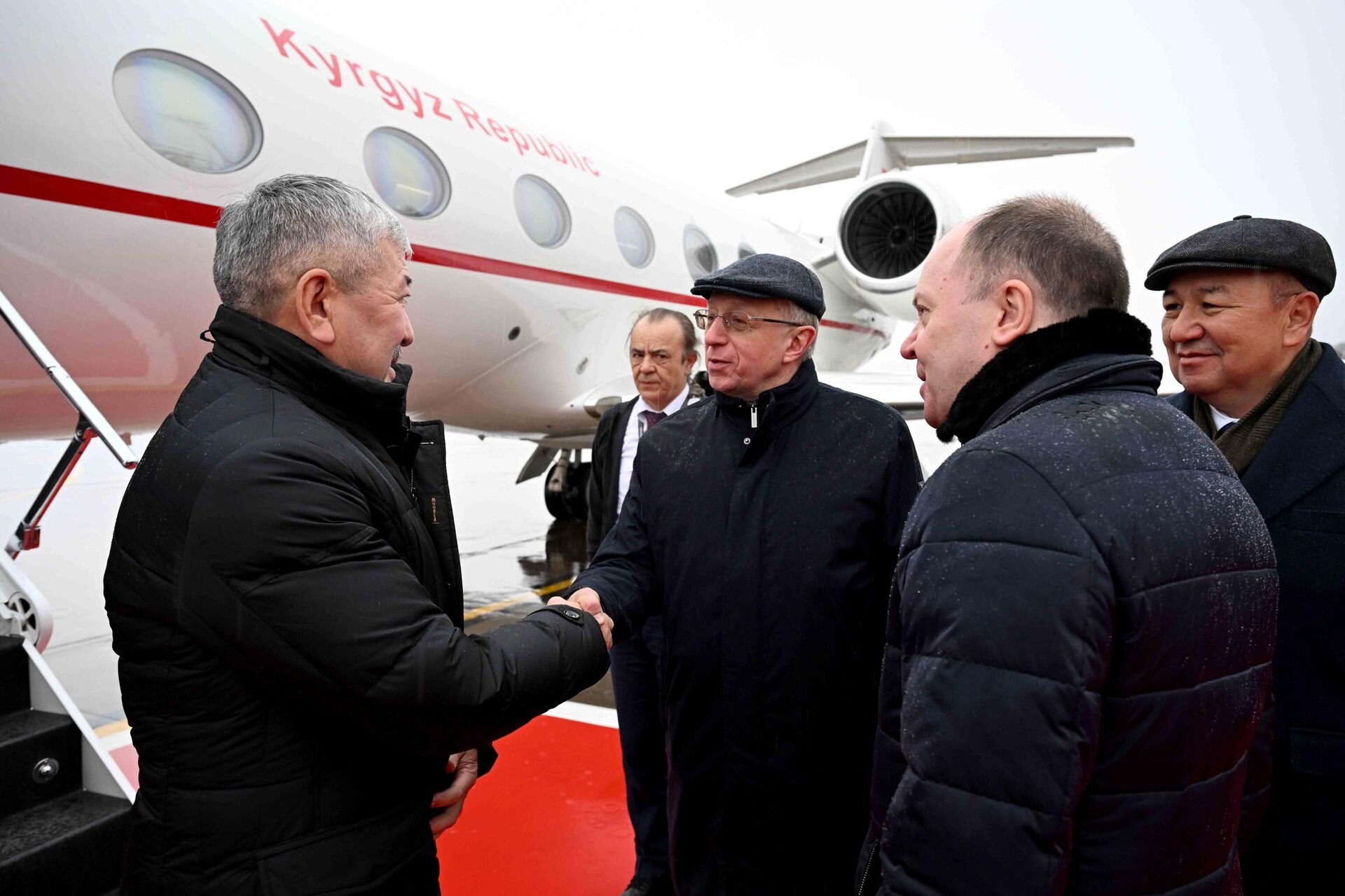 Рабочий визит председателя кабинета министров Адылбека Касымалиева в Россию - Sputnik Кыргызстан, 1920, 17.11.2025