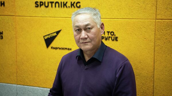 Сүрөтчү, график жана скульптор Бообек Арыков - Sputnik Кыргызстан
