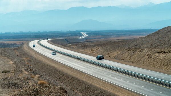 Балыкчы — Бөкөнбаев — Каракол жолунун алгачкы 25 чакырымы бүтүп калды - Sputnik Кыргызстан