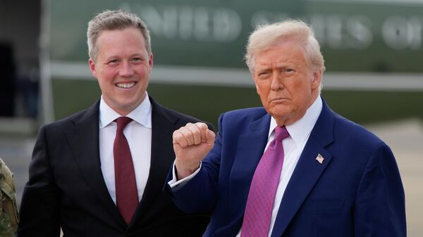 Дональд Трамп жана АКШ армиясынын министри Дэниел Дрисколл. Архивдик сүрөт - Sputnik Кыргызстан