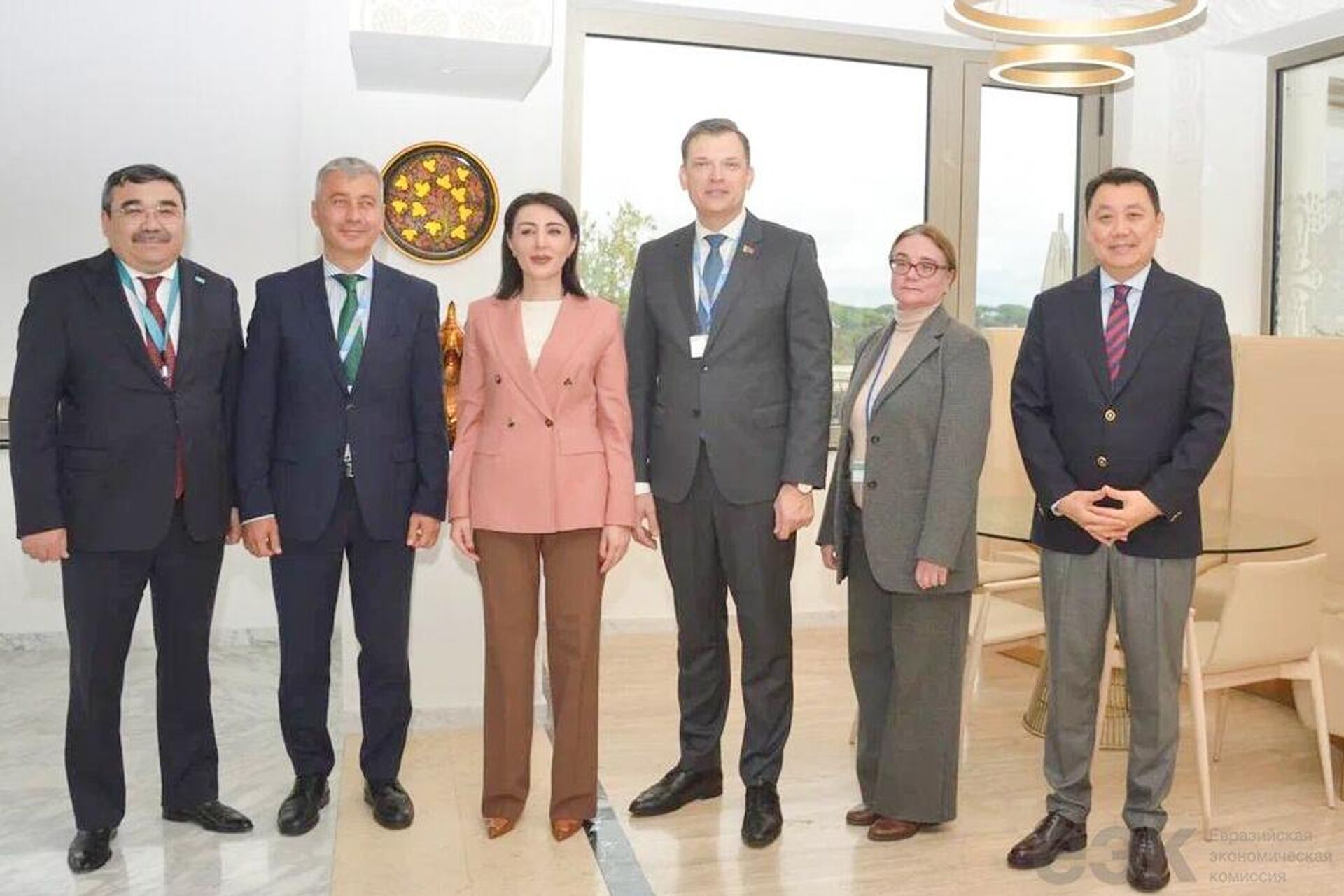 Встреча министра ЕЭК с первым заместителем генерального директора ФАО - Sputnik Кыргызстан, 1920, 24.11.2025