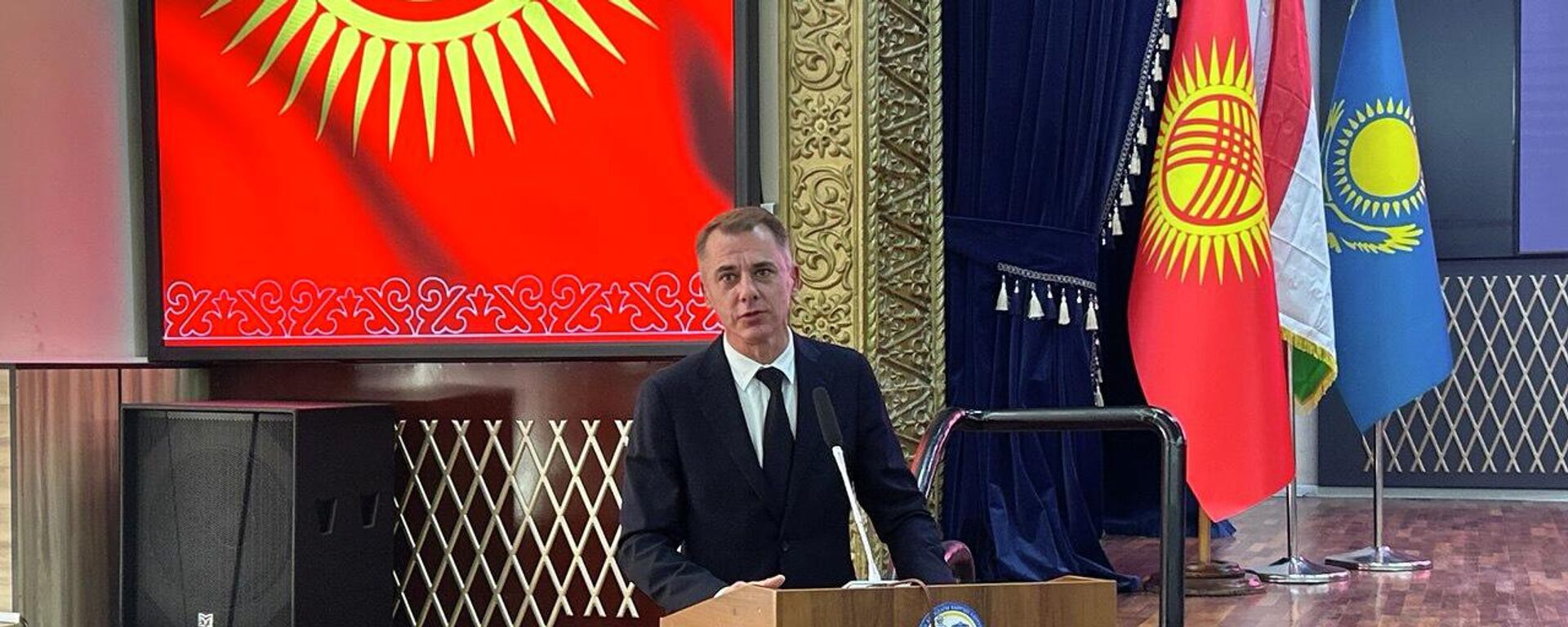 Российский актер театра и кино Игорь Петренко - Sputnik Кыргызстан, 1920, 24.11.2025