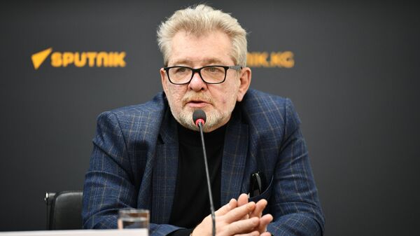 Старший научный сотрудник Лаборатории исследований современных Центральной Азии и Кавказа Института востоковедения РАН Андрей Грозин - Sputnik Кыргызстан