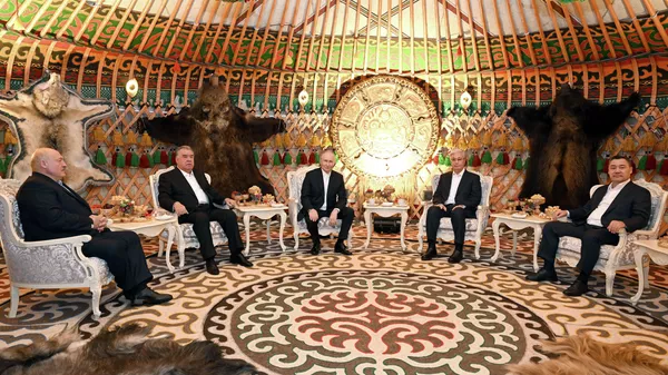 ЖККУ өлкө башчылары. Архив - Sputnik Кыргызстан