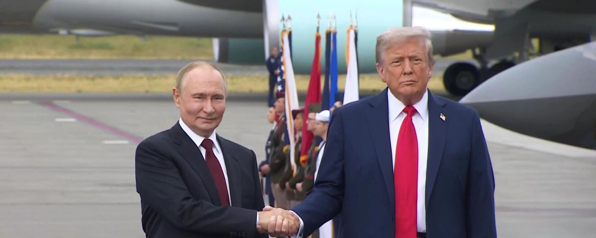 Встреча президентов России и США на Аляске. Архивное фото - Sputnik Кыргызстан, 1920, 27.11.2025