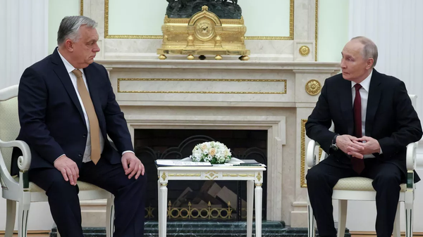 Президент Владимир Путин провел встречу с премьер-министром Венгрии Виктором Орбаном - Sputnik Кыргызстан