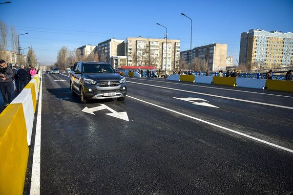 Ауэзов көчөсүндөгү көпүрө реконструкцияланып, пайдаланууга берилди - Sputnik Кыргызстан